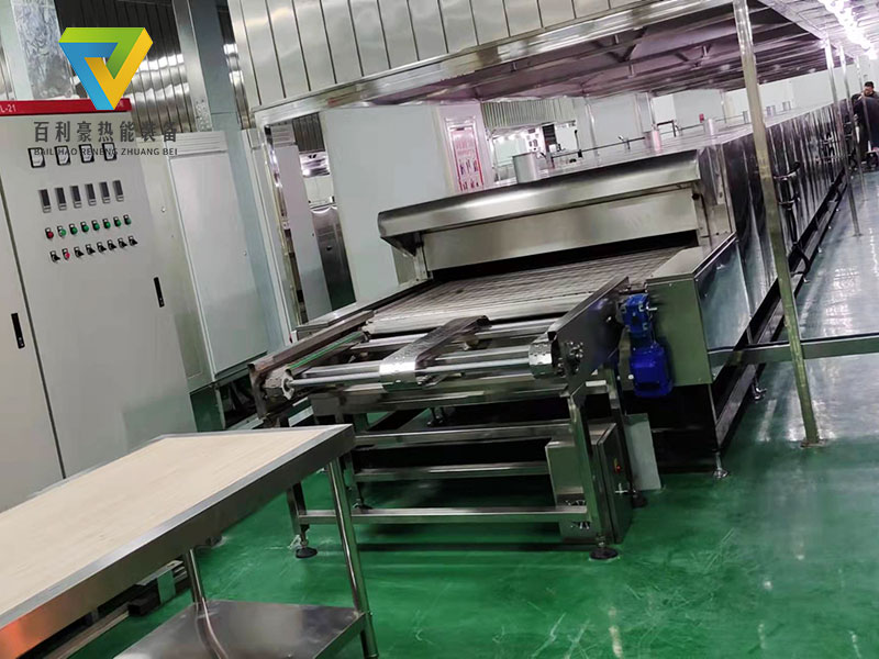 熱烈祝賀我公司新疆客戶定制的馕餅隧道爐已到達(dá)現(xiàn)場安裝！